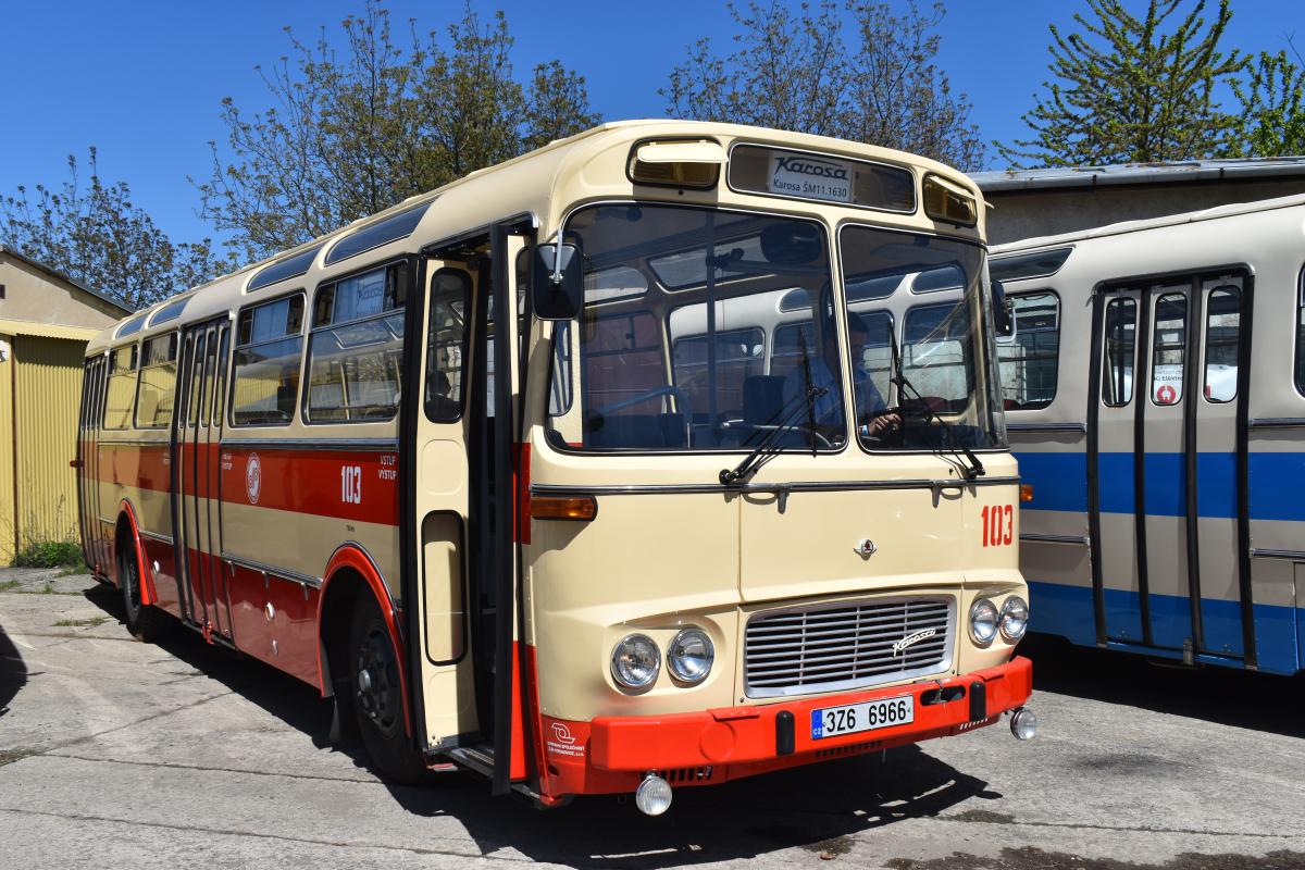 Přehlídka automobilové techniky v depozitáři Brno-Řečkovice