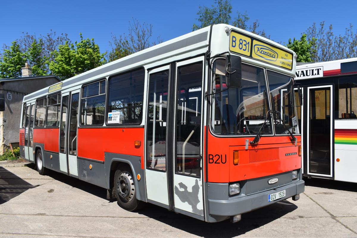 Přehlídka automobilové techniky v depozitáři Brno-Řečkovice