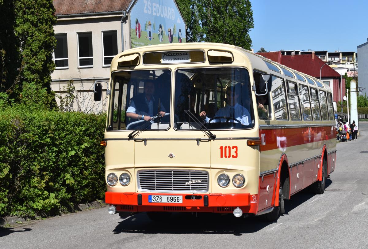 Přehlídka automobilové techniky v depozitáři Brno-Řečkovice