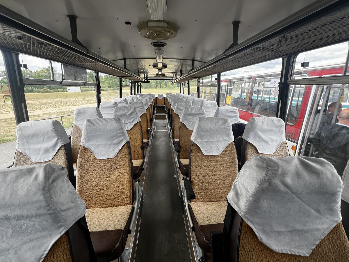 Autobusy v Praze na Letné a Vega Tour 17. května 2025
