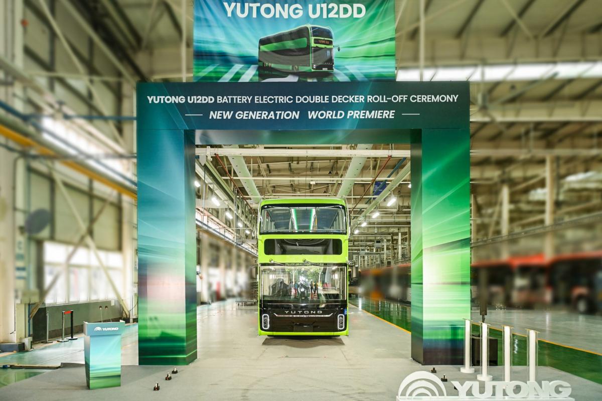 Yutong uvádí na trh nový vlajkový double decker U12DD