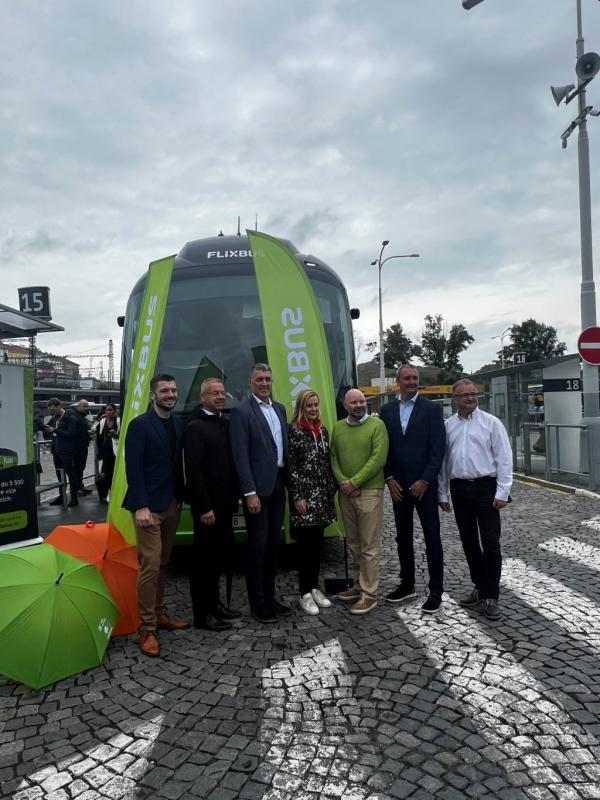 FlixBus a UMSE posílají do provozu první autobusy na LNG v Česku