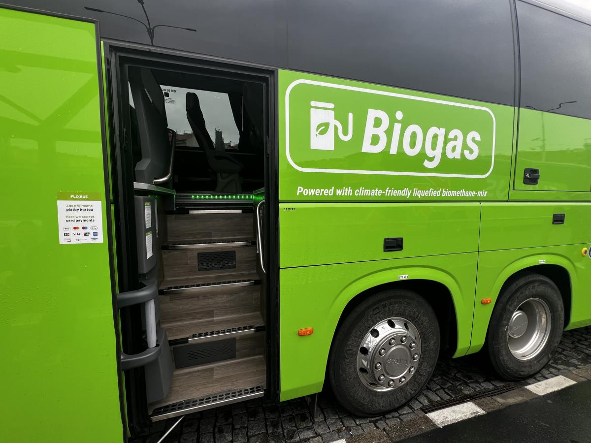FlixBus a UMSE posílají do provozu první autobusy na LNG v Česku