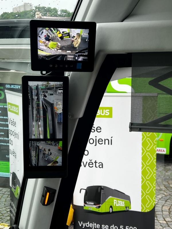 FlixBus a UMSE posílají do provozu první autobusy na LNG v Česku