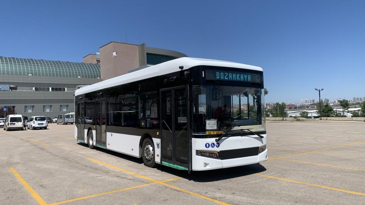 V Praze se staví infrastruktura pro dvě nové trolejbusové linky č. 51 a č. 53 
