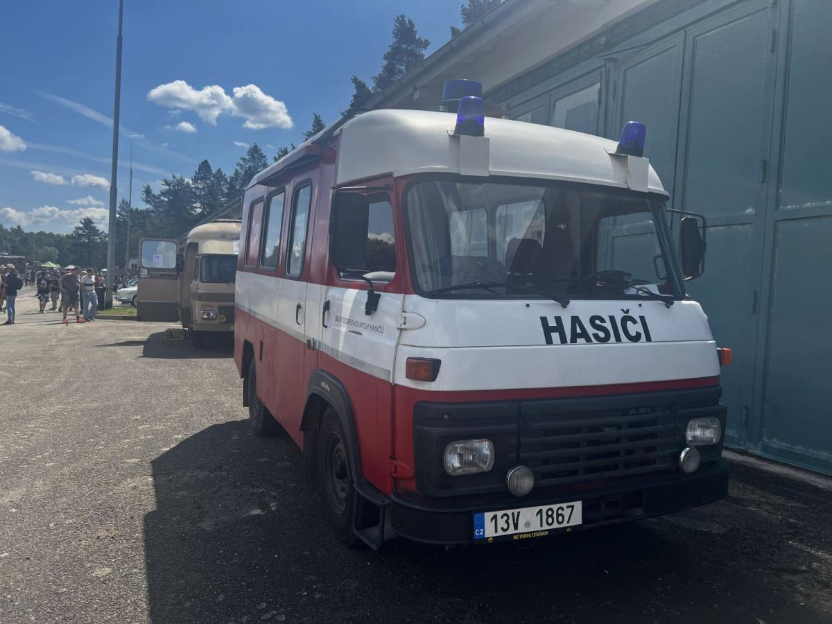 Ze srazu historických autobusů v Lešanech 2025