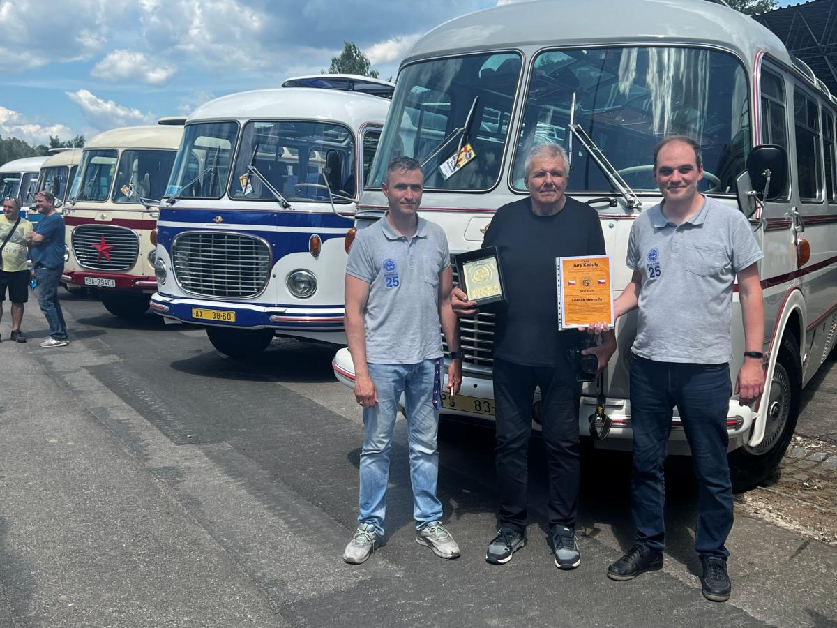 Ze srazu historických autobusů v Lešanech 2025