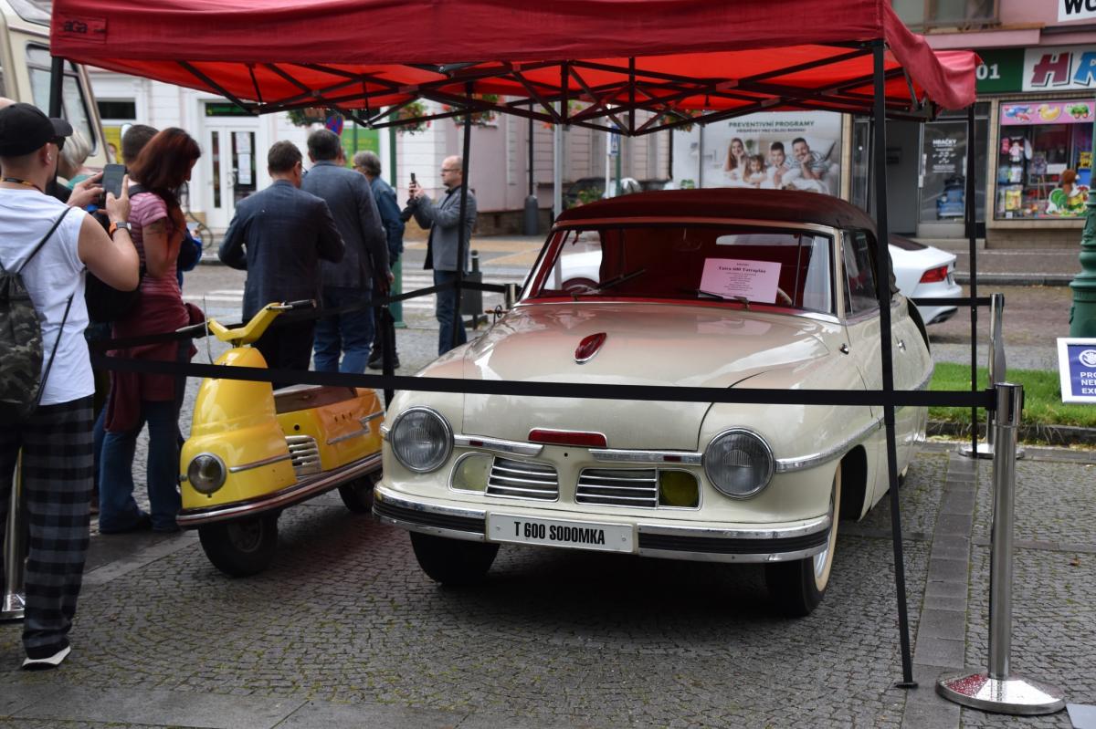 Premiéra autobusu Škoda 706 LUX č. 1 z roku 1956
