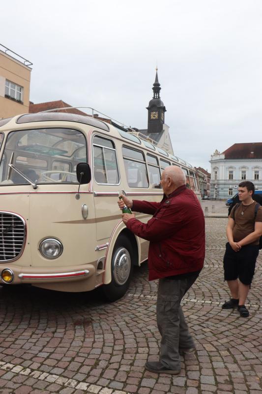 Premiéra autobusu Škoda 706 LUX č. 1  z roku 1956 