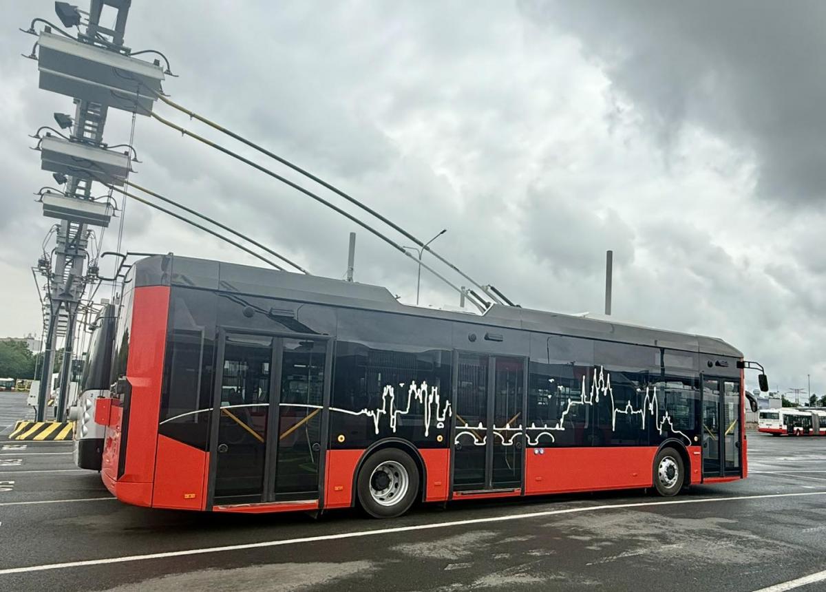 Bozankaya přivezla do Prahy první trolejbus