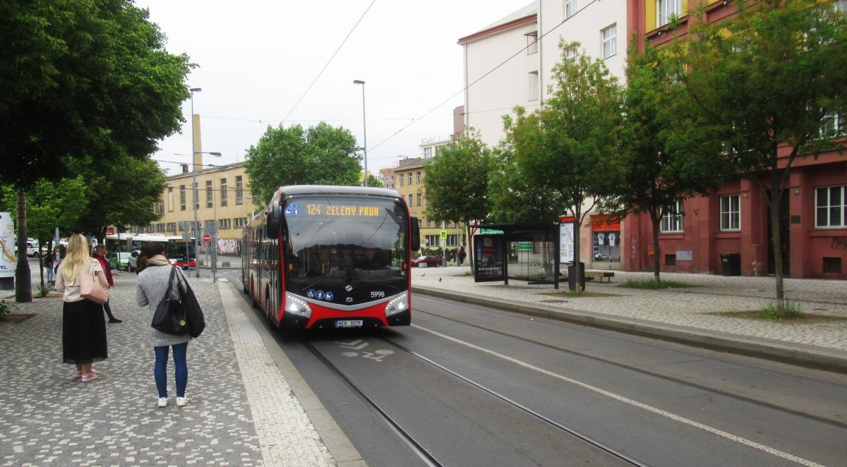 Pražské oslavy 100 let autobusové dopravy