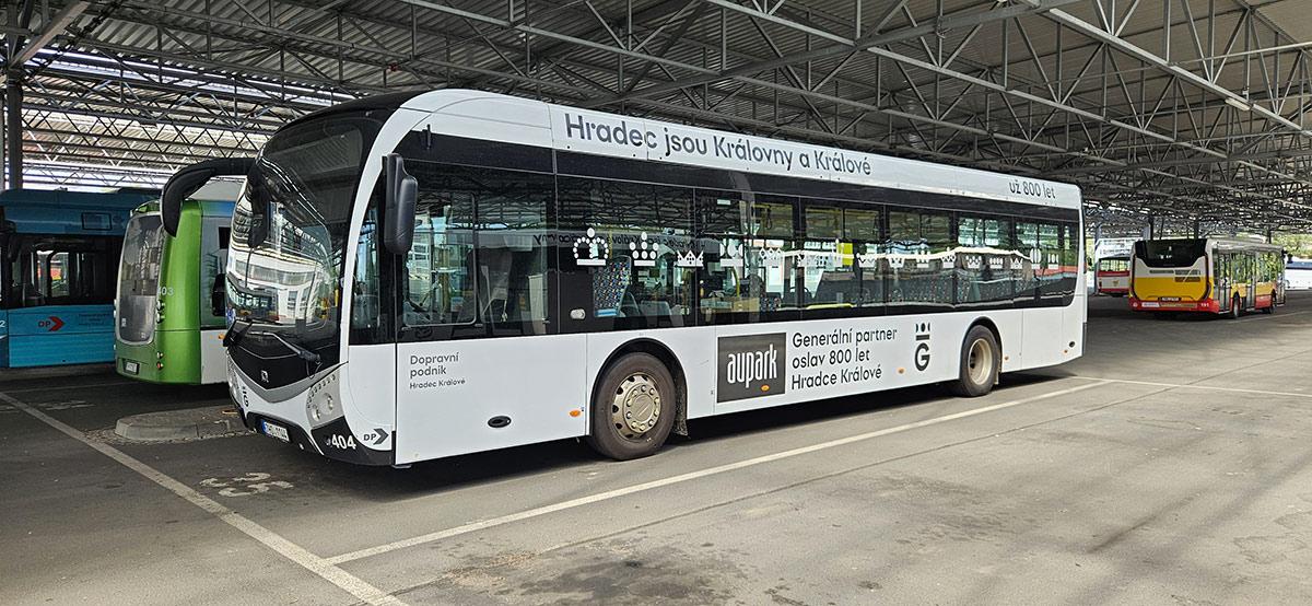 Vozidla MHD v Hradci Králové projdou přes léto modernizací