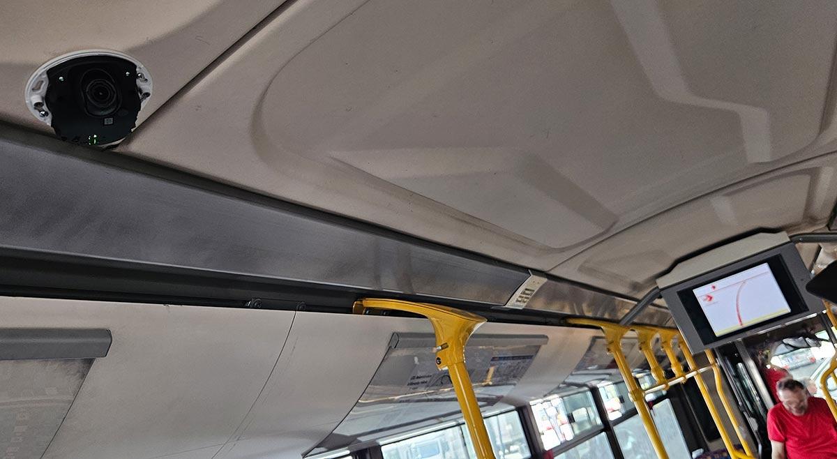 Vozidla MHD v Hradci Králové projdou přes léto modernizací