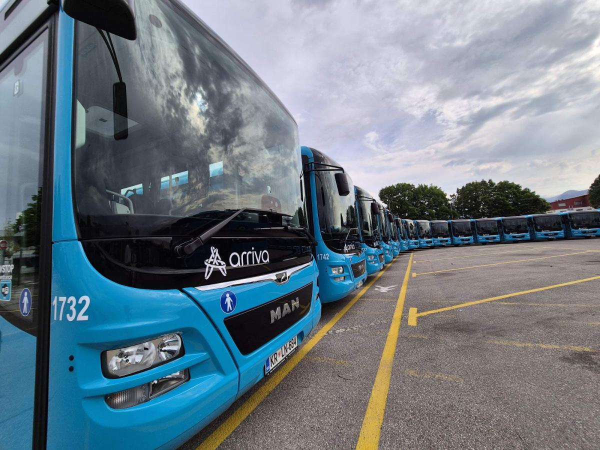Arriva ve Slovinsku převzala nové meziměstské autobusy