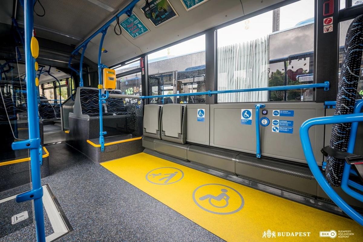 ArrivaBus představila v Budapešti nová kloubová Citara