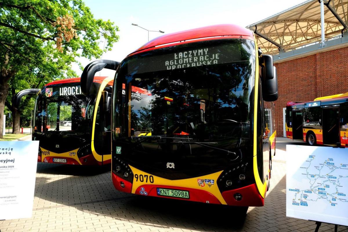 Ve Wrocławi představili nové autobusy SOR pro regionální linky 
