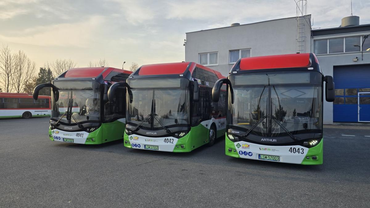 První kloubové hybridní autobusy do Lublinu dodá Solaris 