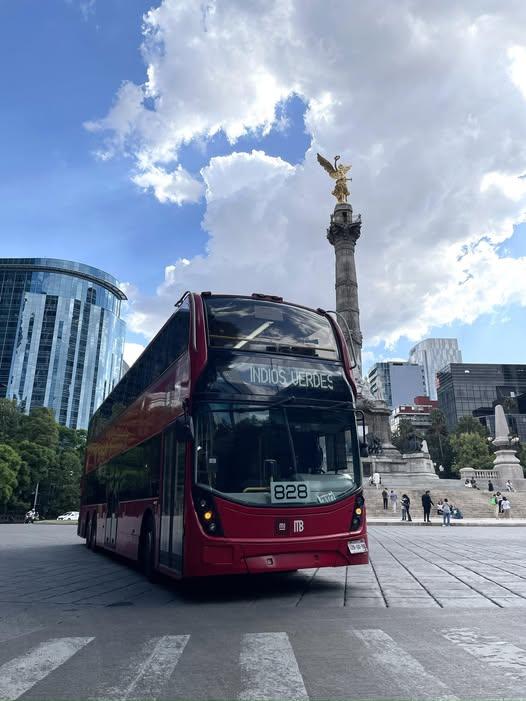 Rychlá autobusová síť v Mexico City slaví 20 let