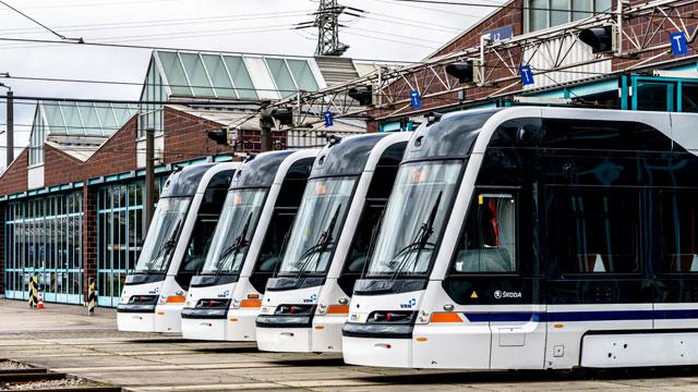Z Plzně odjela do Německa poslední 60metrová tramvaj Škoda 38T 