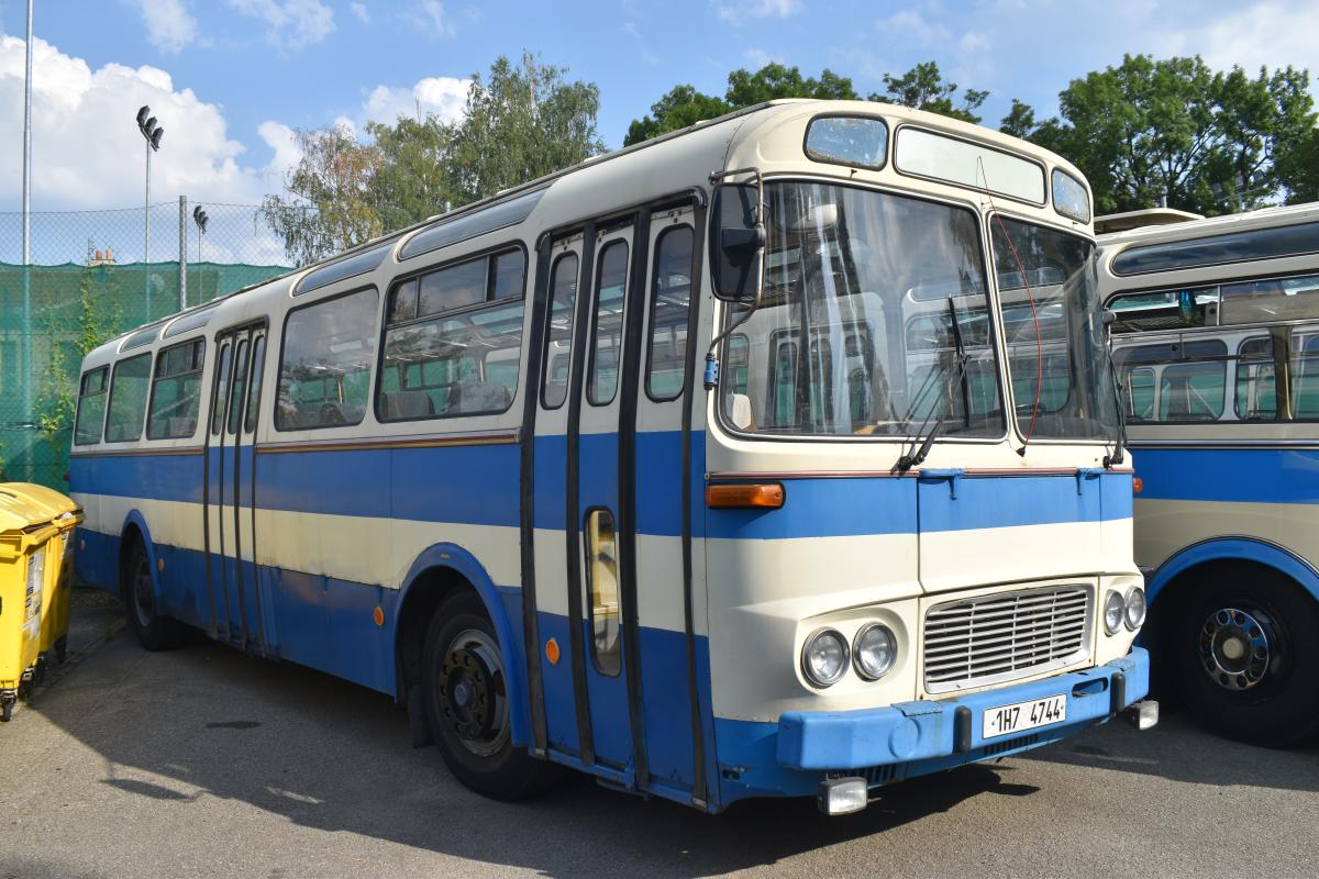 Veterán bus Kříž - ročník 2025 ve fotogalerii