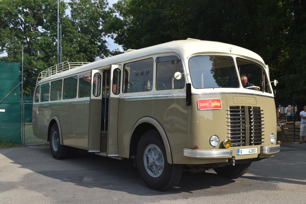Veterán bus Kříž - ročník 2025 ve fotogalerii