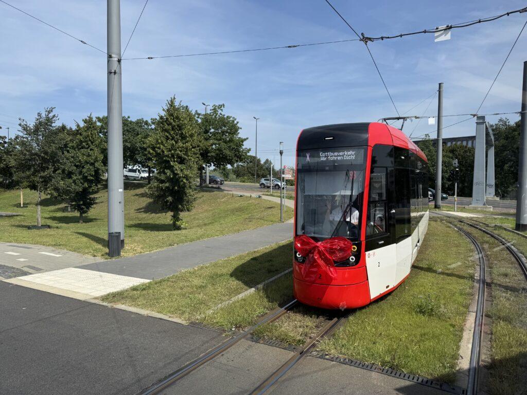 V Chotěbuzi zahájily provoz nové tramvaje Škoda ForCity Plus 47T 