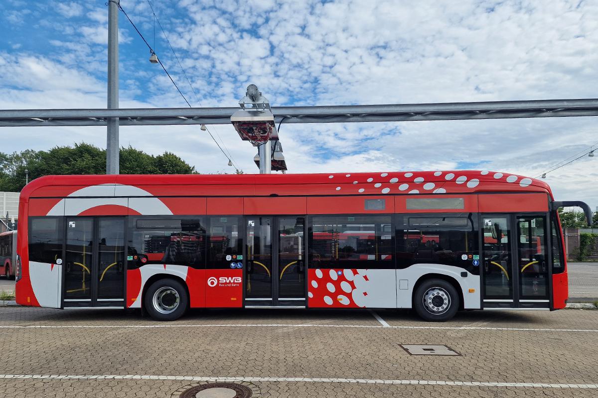 Deset elektrických autobusů eCitaro pro Bonn