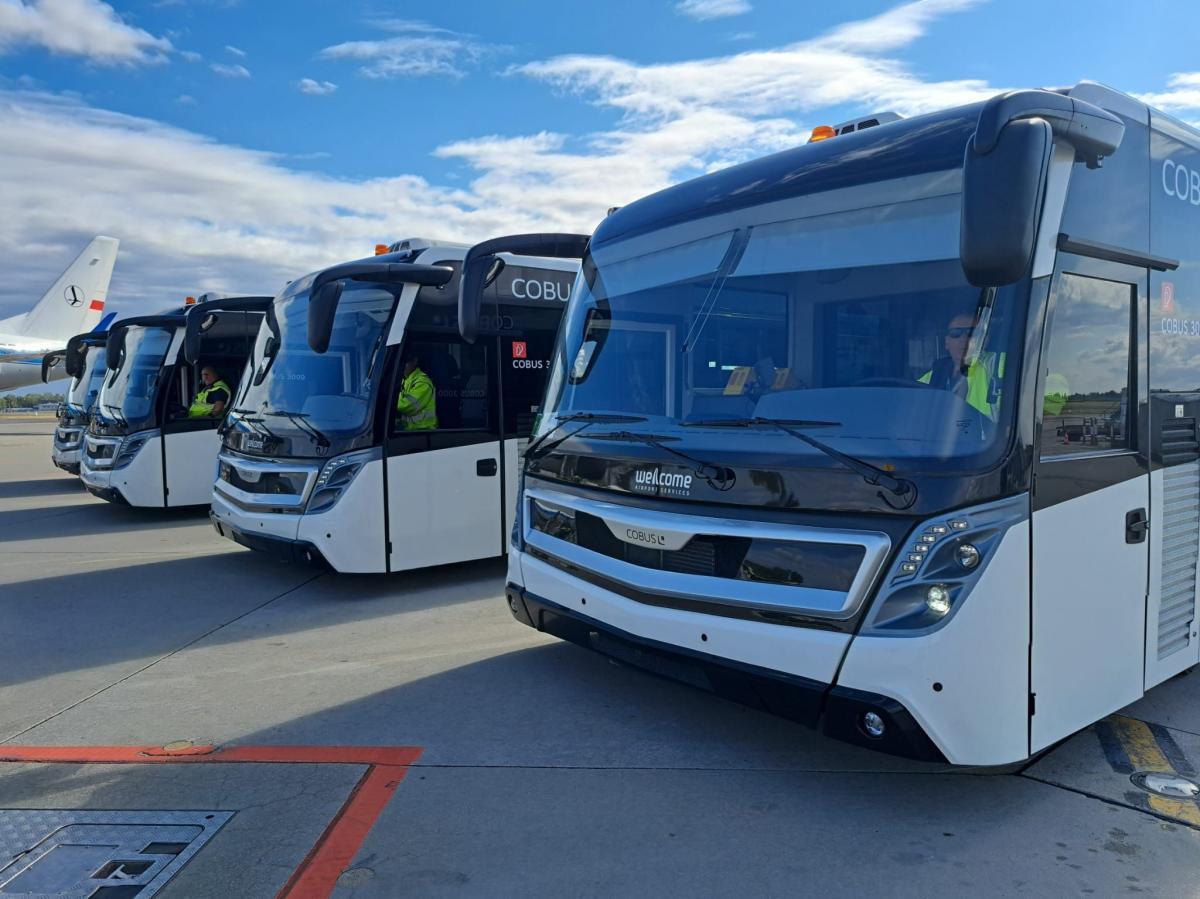 Největší polské letiště s novými autobusy COBUS