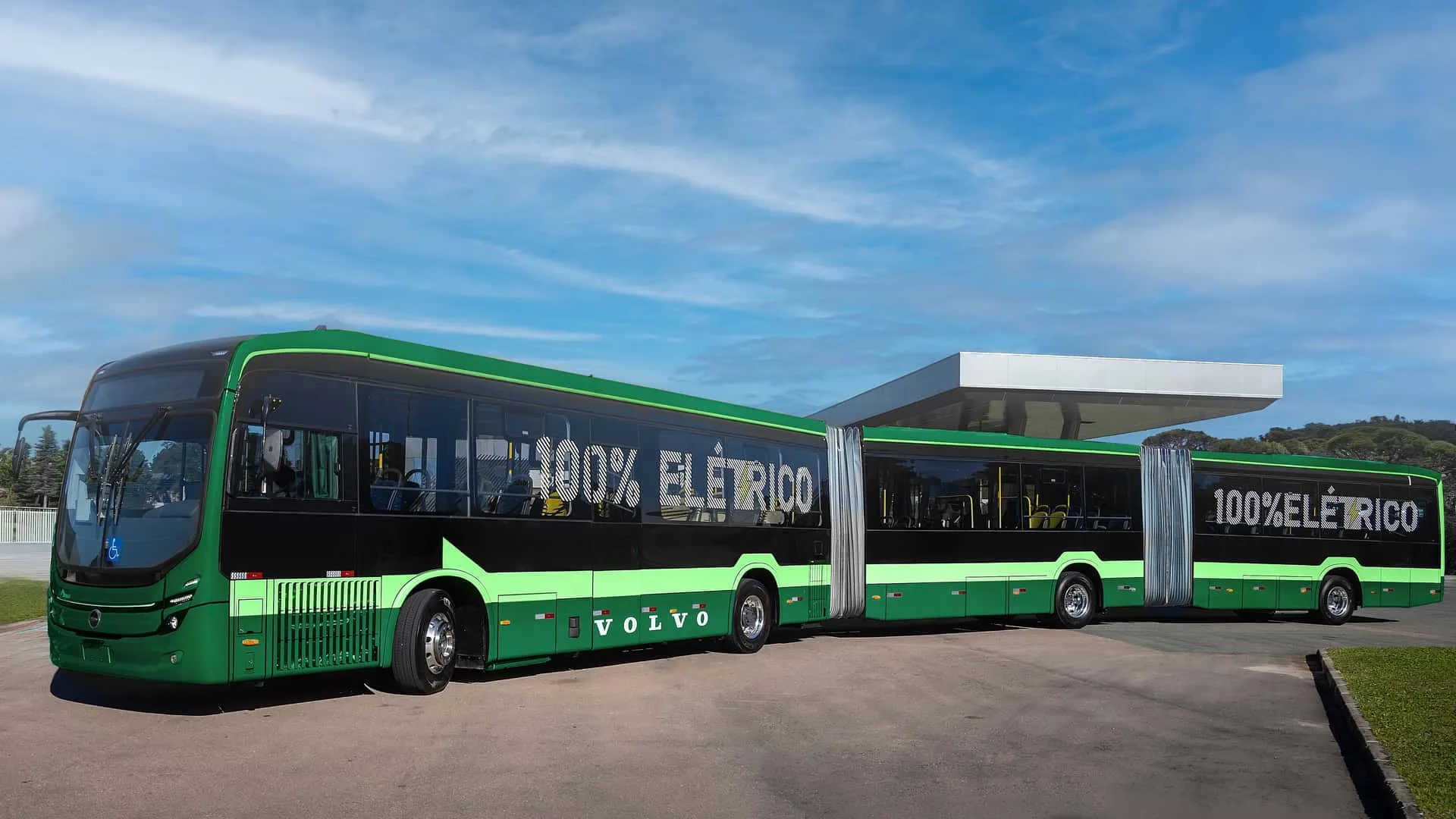 Dvoukloubové elektrické autobusy Volvo vyjedou poprvé v Brazílii  