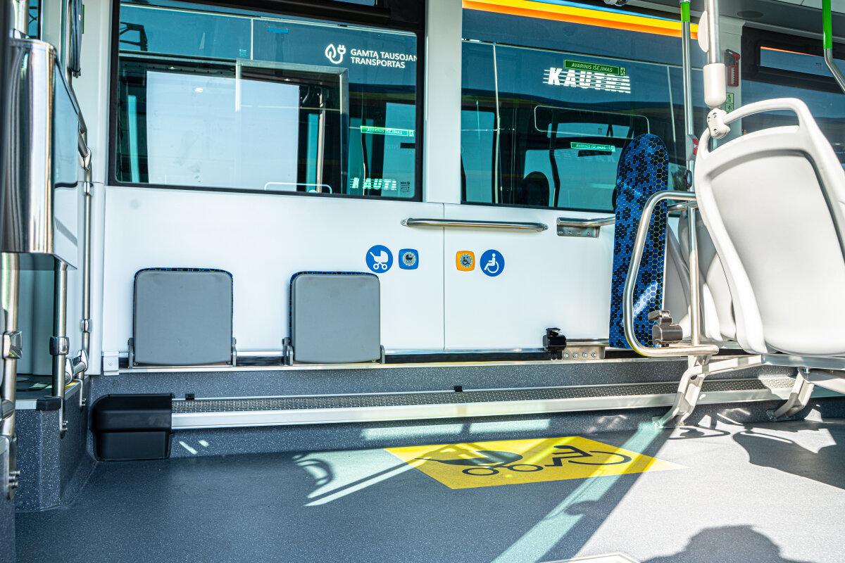 Litevská Klaipėda se 40 elektrickými autobusy Irizar