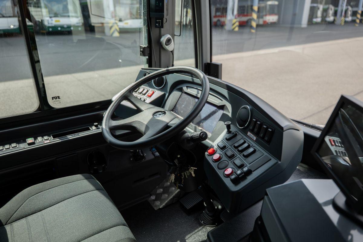 Pražský elektrobus SOR ENS 12 v Bruselu 
