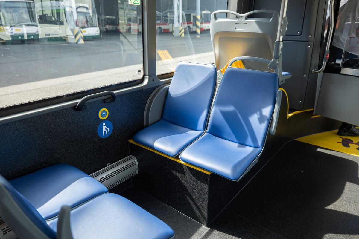 Pražský elektrobus SOR ENS 12 v Bruselu 