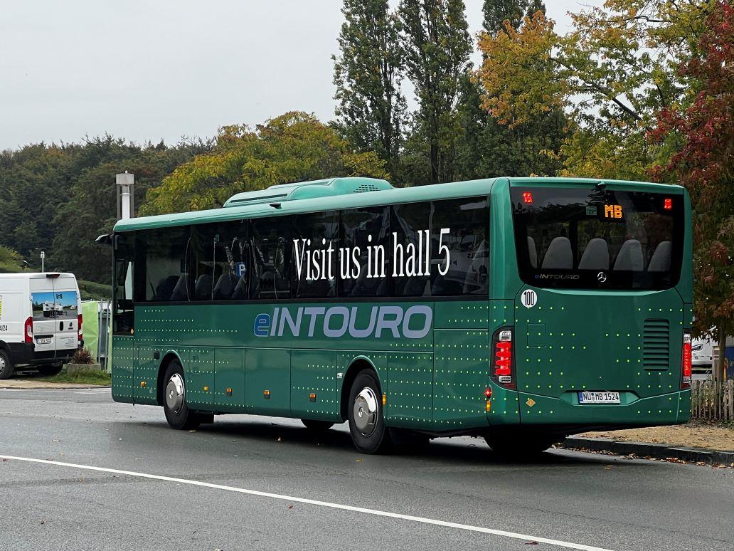 Světová premiéra na Busworld: Mercedes-Benz eIntouro
