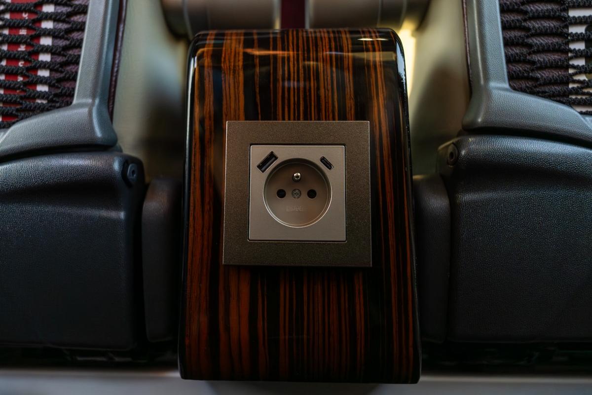 Jedinečný koráb na lince do Švýcarska