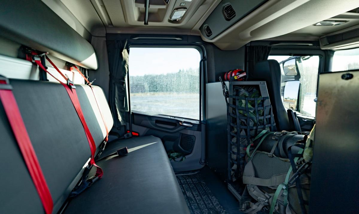 Scania vyvinula nové tahače pro přepravu tanků