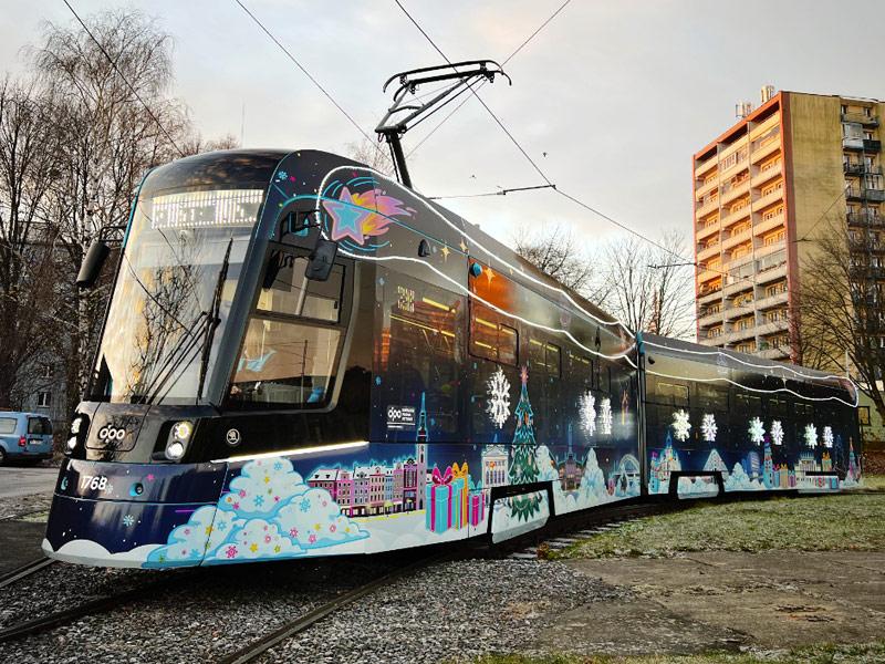  Po roce Vánoce, a s nimi vánoční tramvaje, autobusy a trolejbusy