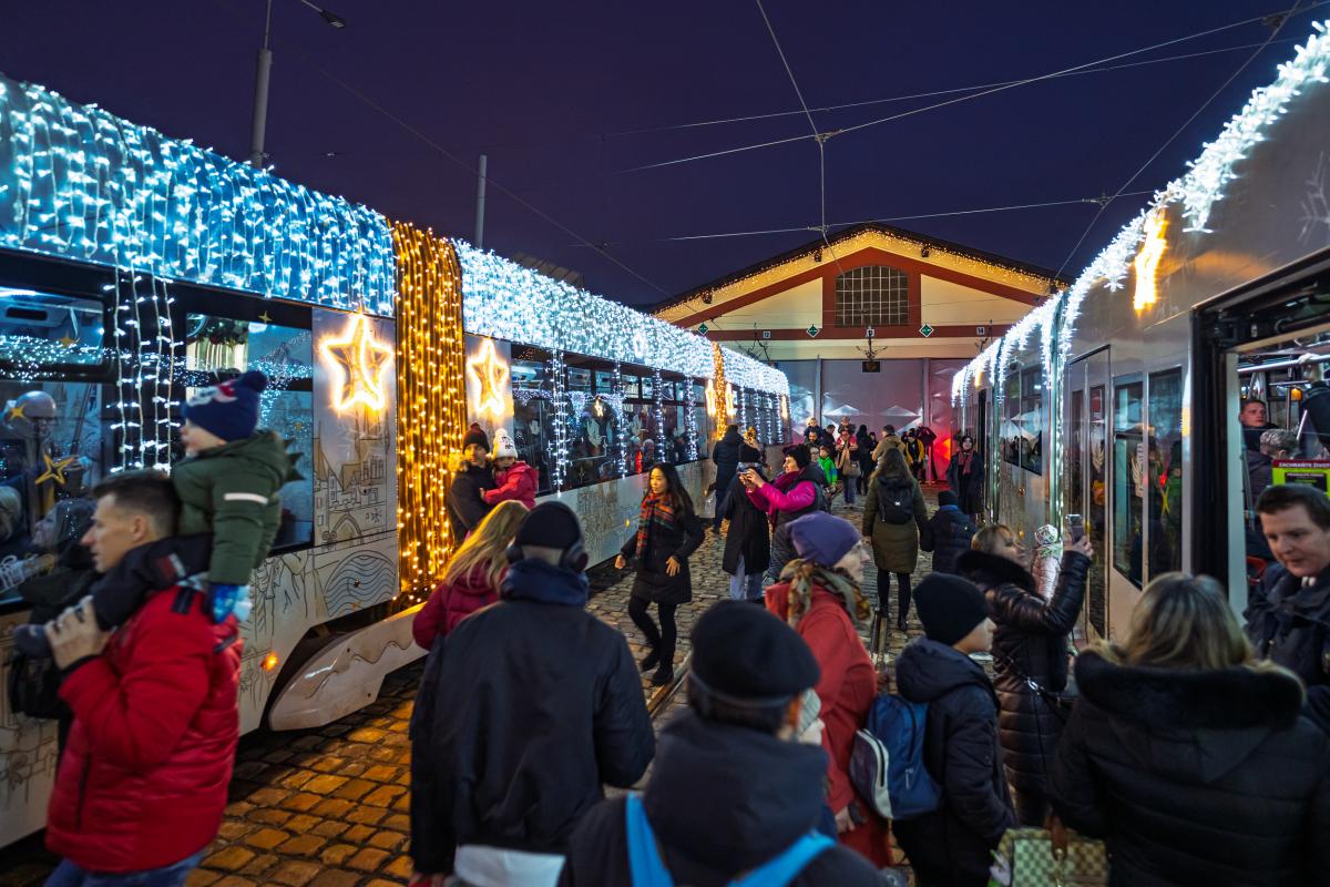 Praha se v sobotu 29. listopadu vánočně rozsvítila 