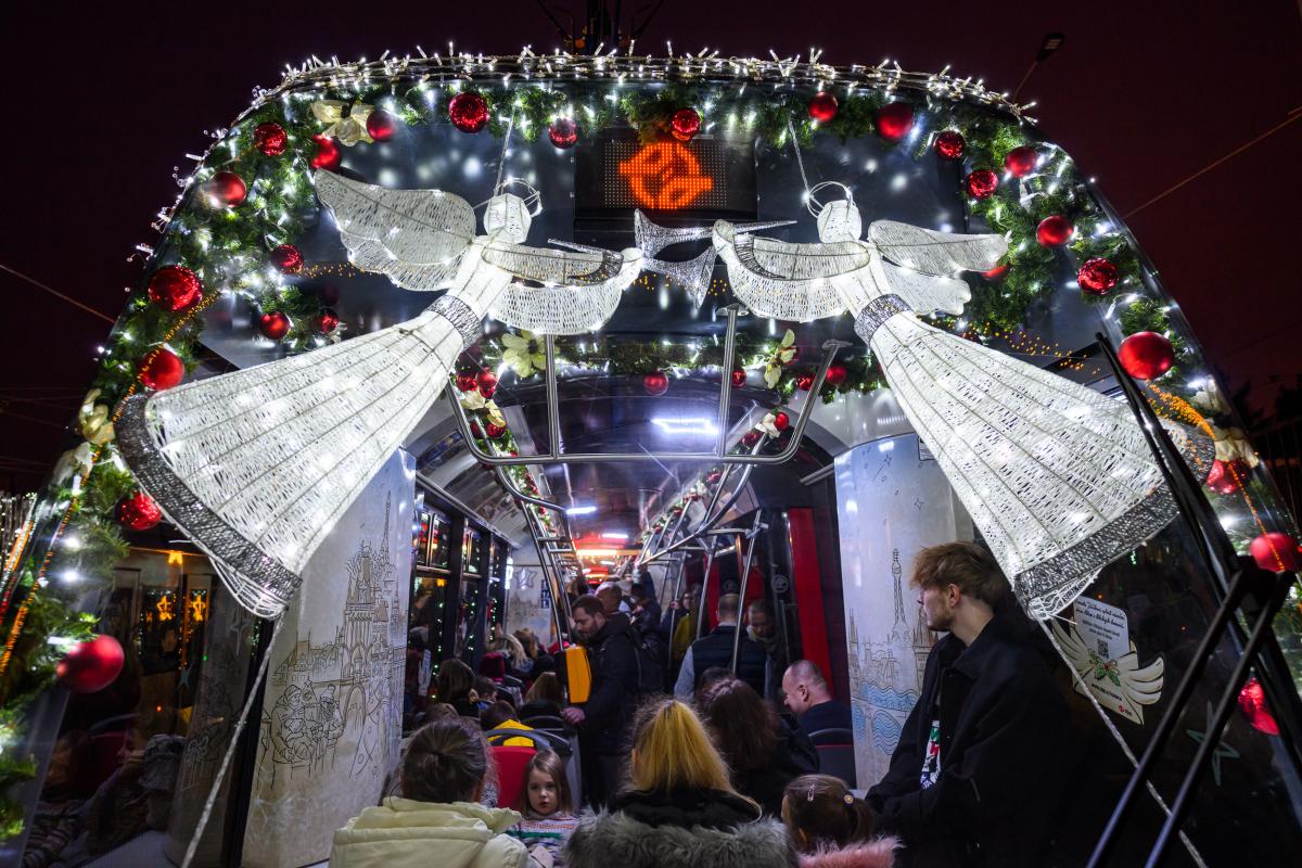 Praha se v sobotu 29. listopadu vánočně rozsvítila 