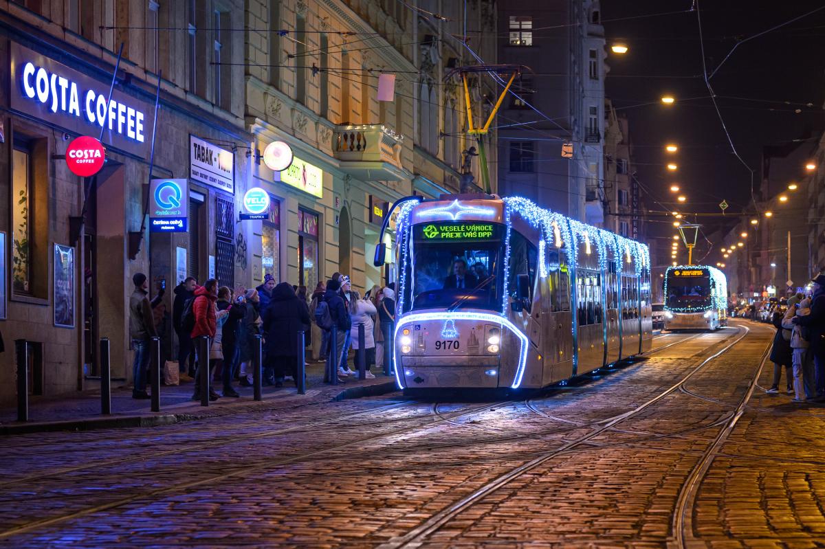 Praha se v sobotu 29. listopadu vánočně rozsvítila 