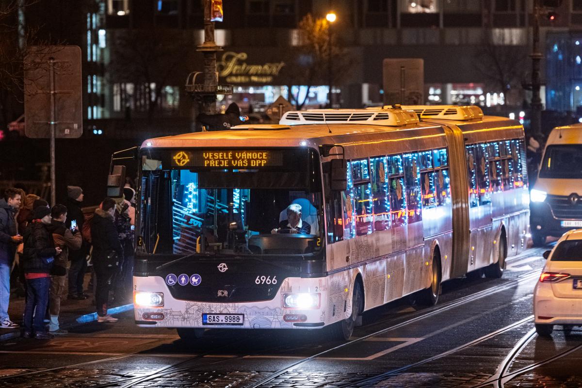 Praha se v sobotu 29. listopadu vánočně rozsvítila 