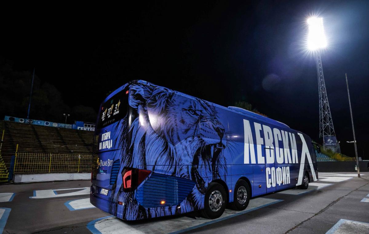 Nový týmový autobus Setra pro bulharského fotbalového rekordmana
