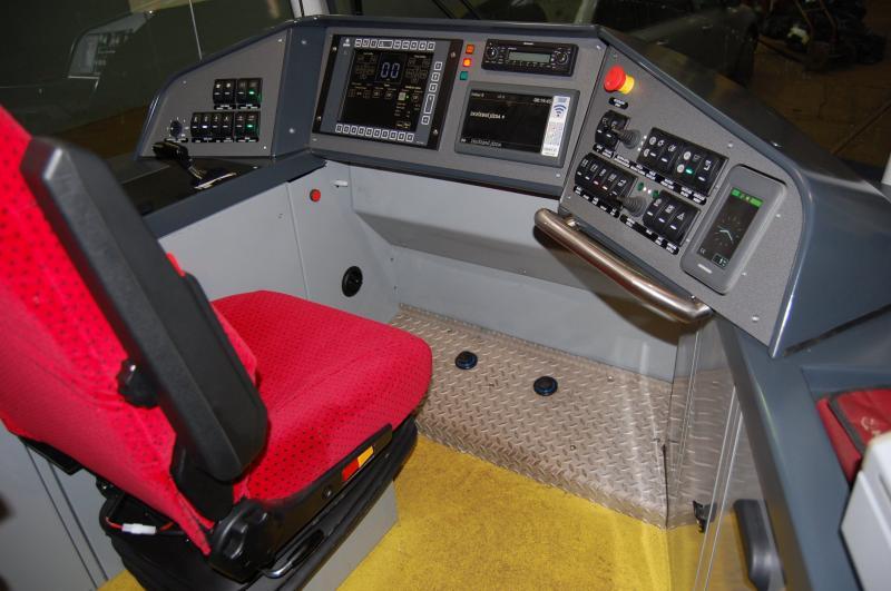 Do Mostu dorazila další nová tramvaj EVO2