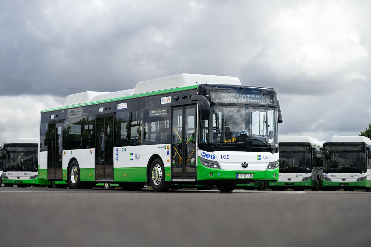 Dalších víc než 60 elektrických autobusů Yutong pro Polsko