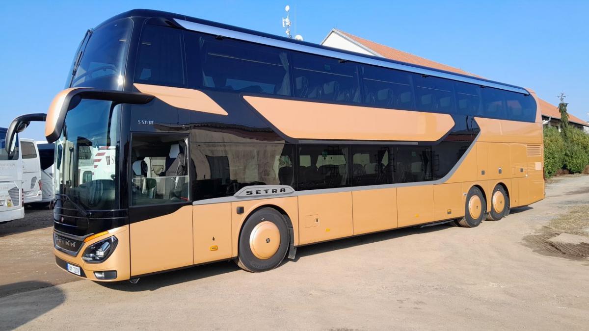 Vega Tour letos převezme třicet nových autokarů 