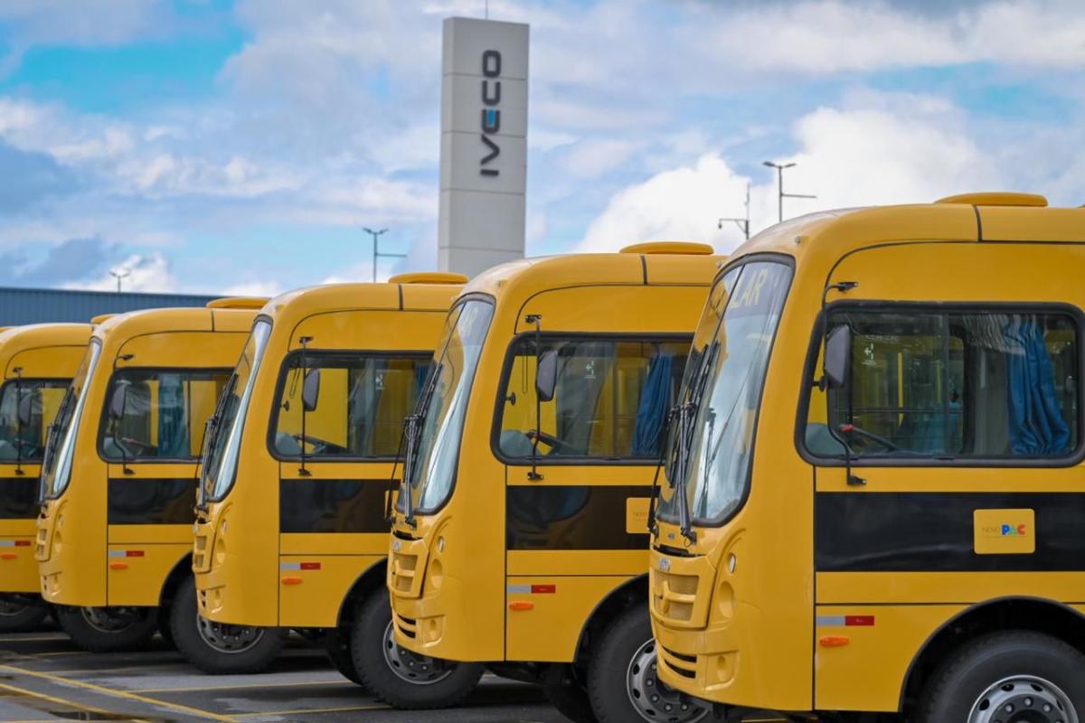 Mobilitu školáků v Brazílii podporují autobusy IVECO BUS