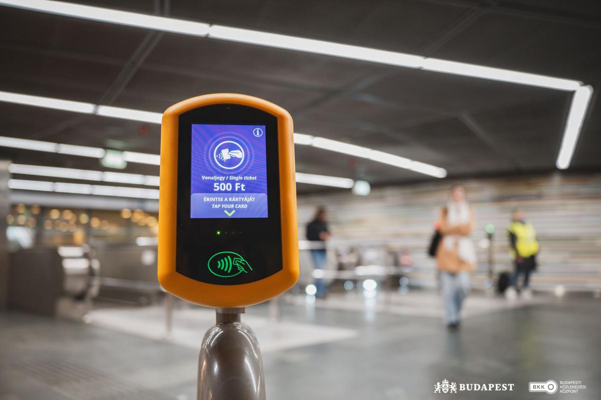 Pay&amp;GO v Budapešti s validátory Mikroelektroniky 