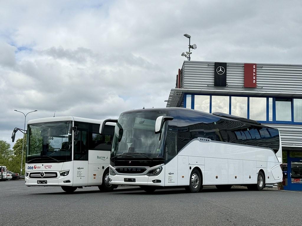 To Europe převzala od Daimler Buses dva speciální autobusy 