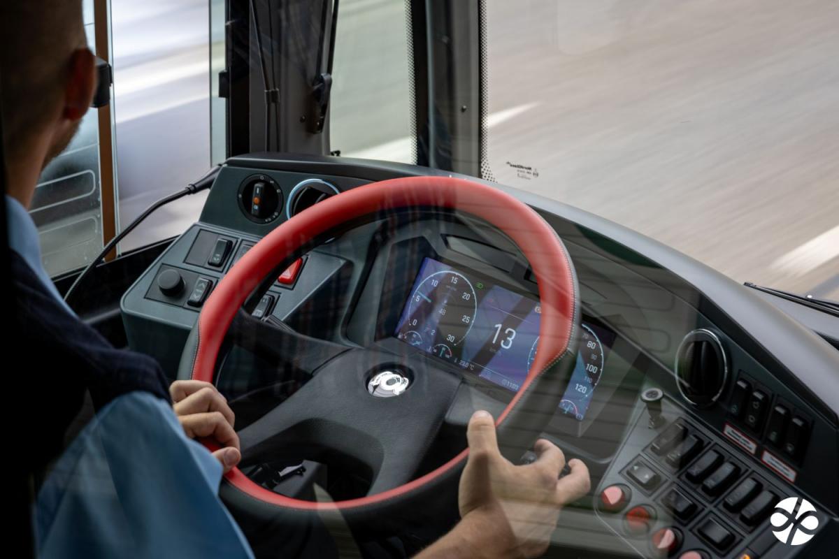 Dopravní podnik Bratislava zařadil do provozu prvních 18 autobusů SOR NS 18