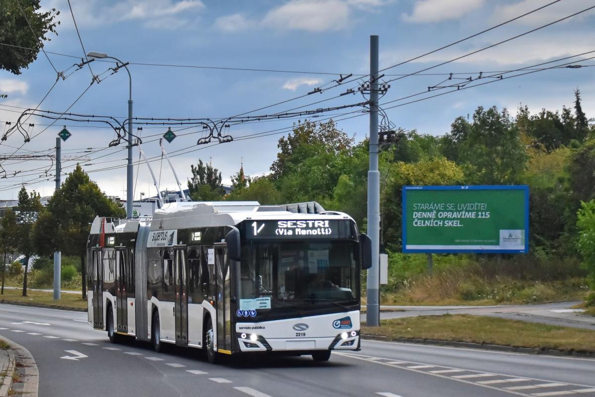 První trolejbusy Solaris s pohonem od Škody Group zahájily provoz v Janově