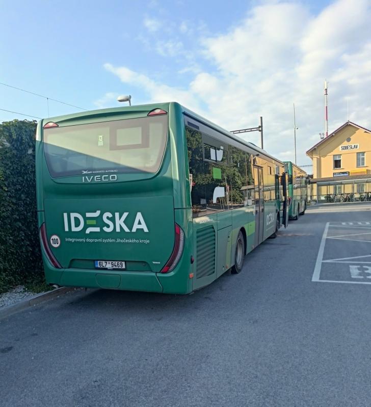 BusLine pořídil od ZLINER třináct nových autobusů IVECO CROSSWAY